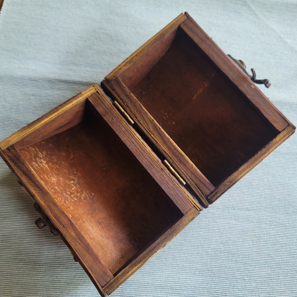 Vintage Small Woven Wood Purse - Picture 5 of 9